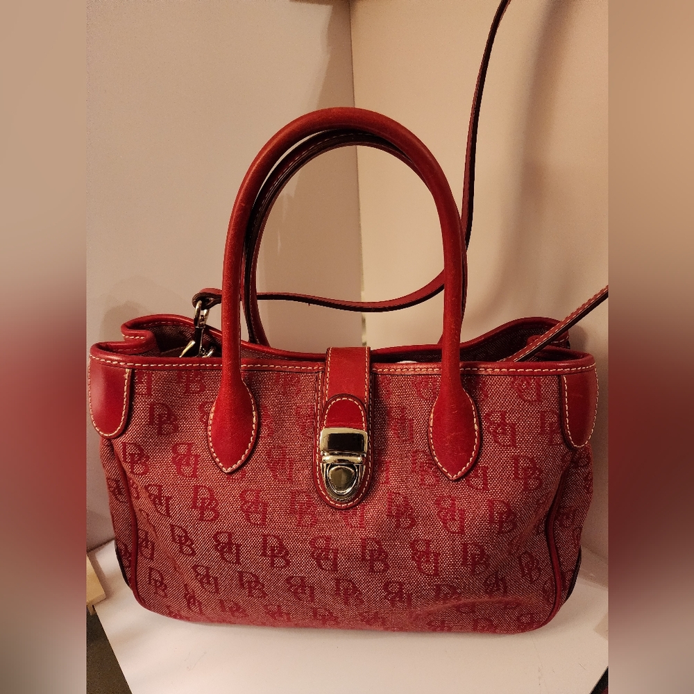 ‼️LAST MARKDOWN‼️ Reduced‼️Dooney and Bourke Red Bag